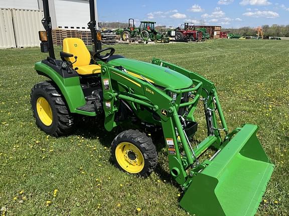 Image of John Deere 2038R equipment image 4