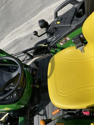 Image of John Deere 2038R equipment image 3