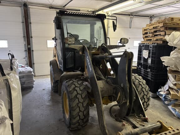 Image of John Deere 204G equipment image 2