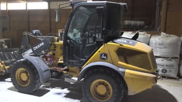 Main image John Deere 204G