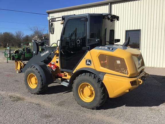 Image of John Deere 204G equipment image 3