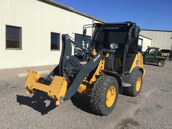 Image of John Deere 204G equipment image 4