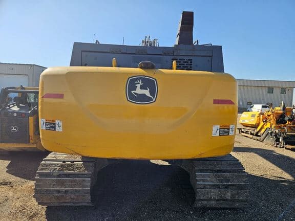 Image of John Deere 210P equipment image 1