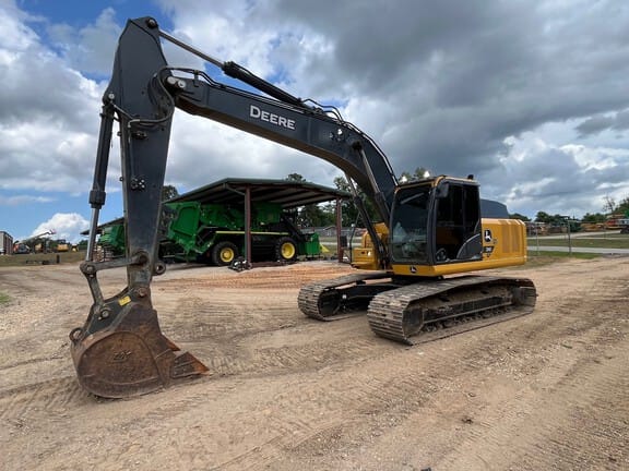 2023 John Deere 210P Equipment Image0