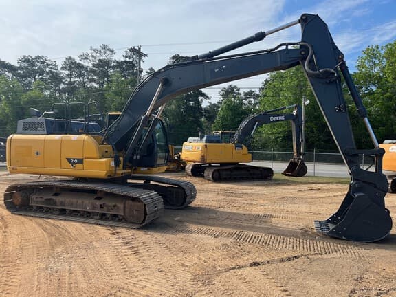 Image of John Deere 210P equipment image 3