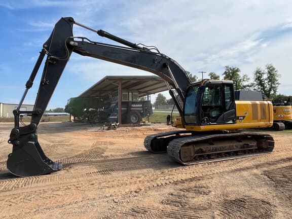 Image of John Deere 210P Primary image