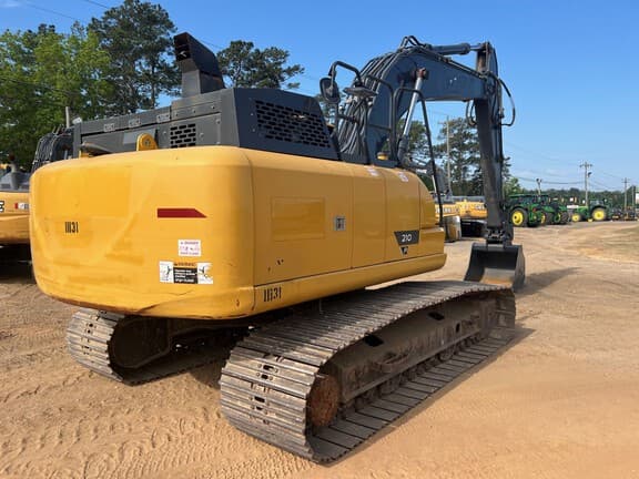 Image of John Deere 210P equipment image 2