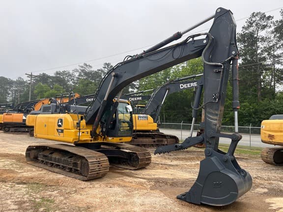 Image of John Deere 210P equipment image 3