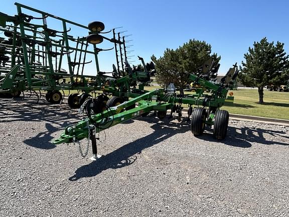 Image of John Deere 2100 Primary image