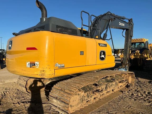 Image of John Deere 210GLC equipment image 2