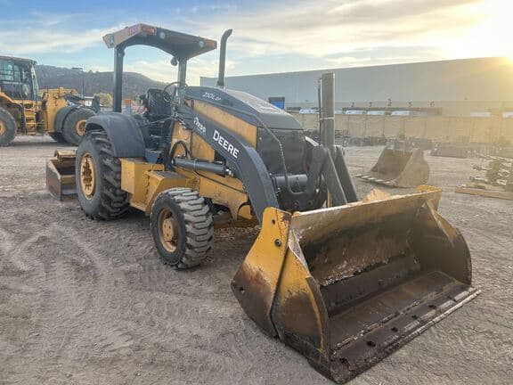 Image of John Deere 210L EP equipment image 3