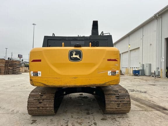 Image of John Deere 210P equipment image 3