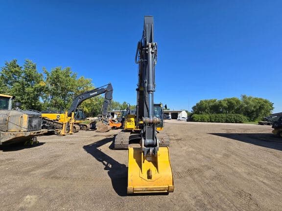 Image of John Deere 210P equipment image 1