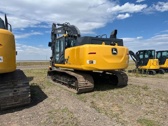 Image of John Deere 210P equipment image 1