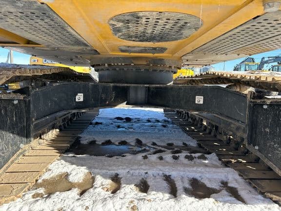 Image of John Deere 210P equipment image 4