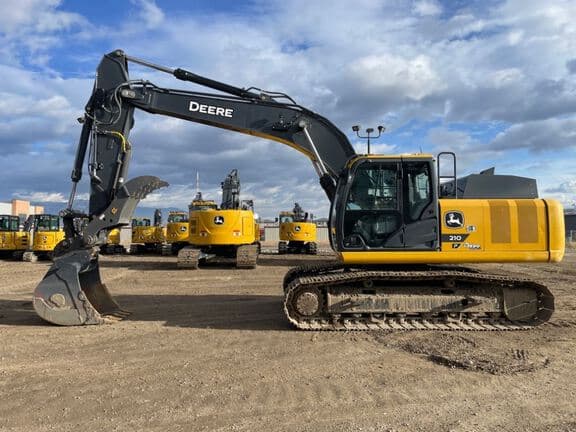 Image of John Deere 210P equipment image 1