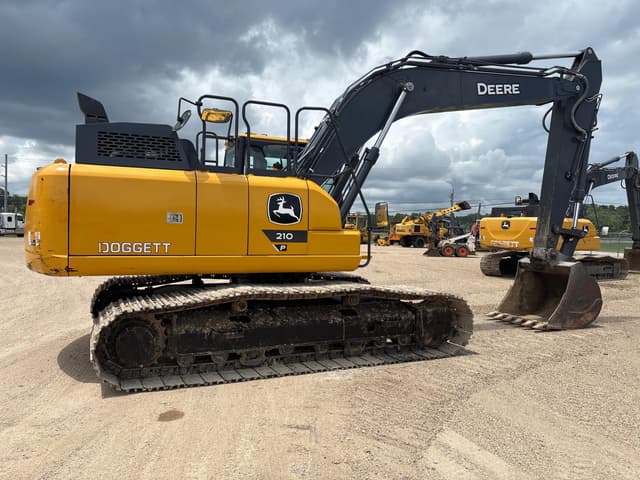 Image of John Deere 210P equipment image 3