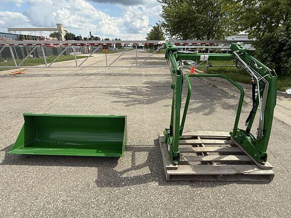 Image of John Deere 220R Primary image