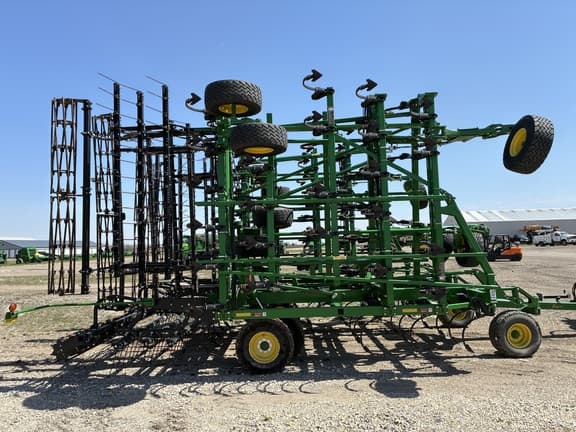 Image of John Deere 2230FH equipment image 4