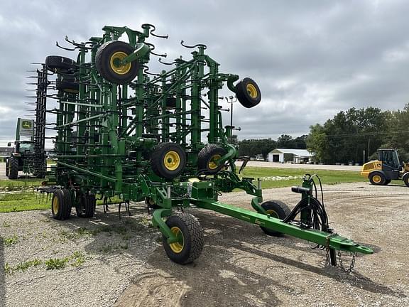 Image of John Deere 2230 equipment image 1