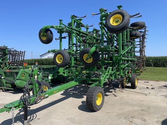 2023 John Deere 2230 Equipment Image0