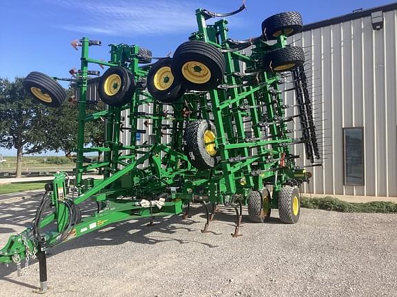 Image of John Deere 2230 equipment image 1