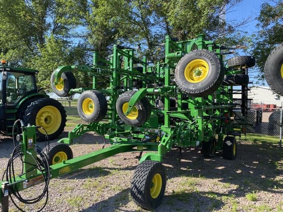 Image of John Deere 2230FH equipment image 1