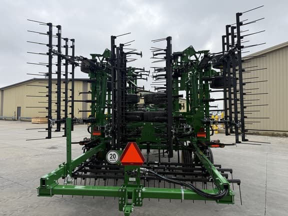 Image of John Deere 2230FH equipment image 3