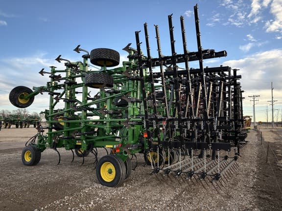 Image of John Deere 2230FH equipment image 2