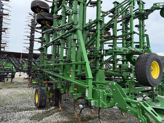 Image of John Deere 2230FH equipment image 3