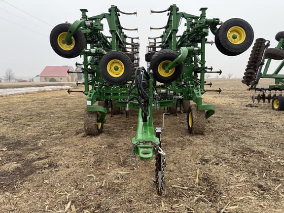 Image of John Deere 2230FH equipment image 1