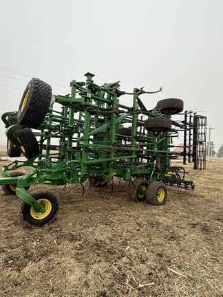 Image of John Deere 2230FH equipment image 4