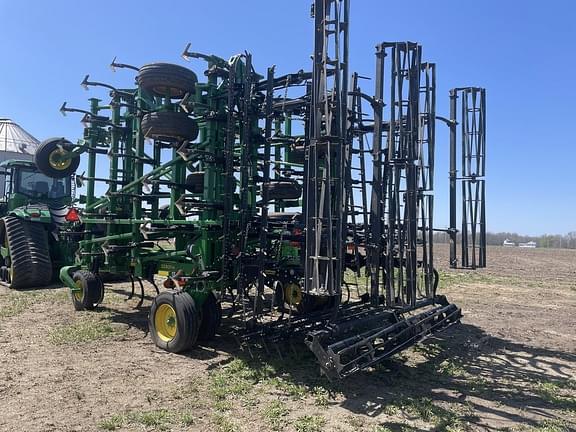 Image of John Deere 2230FH equipment image 4