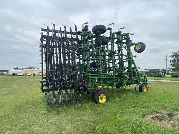 Image of John Deere 2230FH equipment image 3