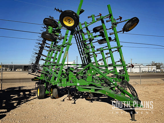 2023 John Deere 2230LL Equipment Image0