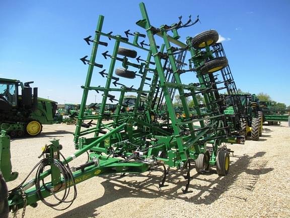 Image of John Deere 2230LL equipment image 2
