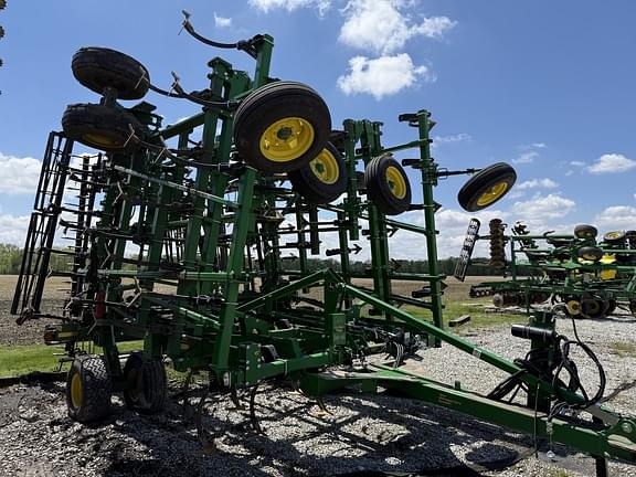 Image of John Deere 2230LL Primary image