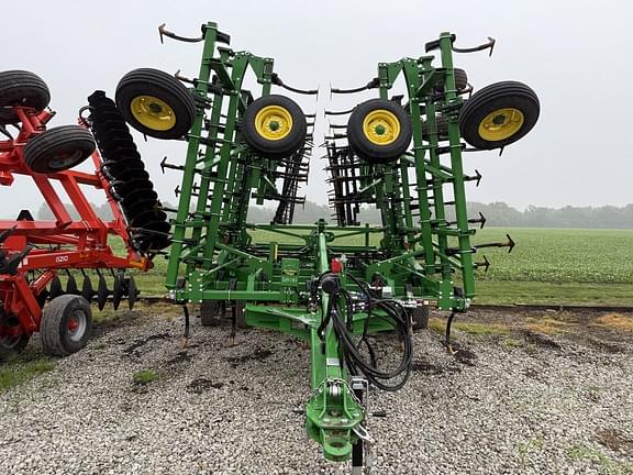 Image of John Deere 2230LL equipment image 1