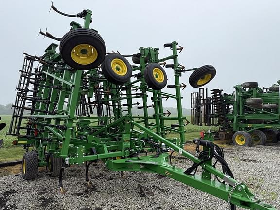 Image of John Deere 2230LL Primary image