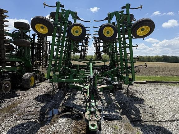 Image of John Deere 2230LL equipment image 1