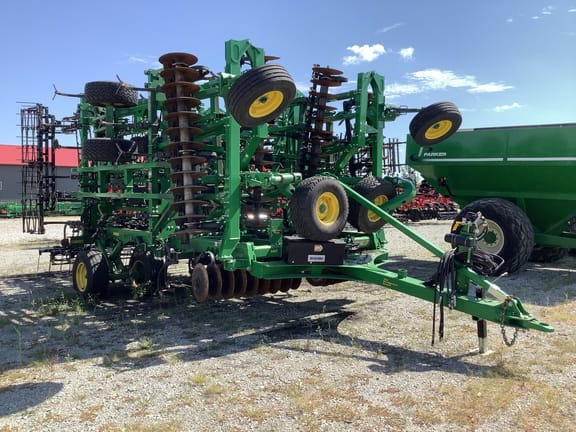 2023 John Deere 2330 Equipment Image0