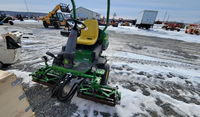 Image of John Deere 2400 equipment image 1