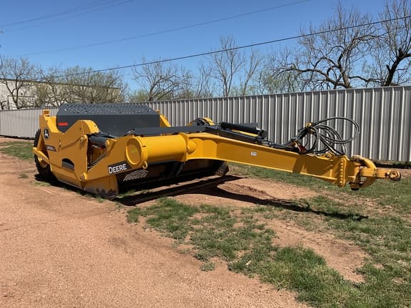 Image of John Deere 2412DE equipment image 4