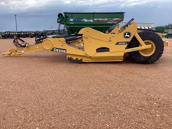 Image of John Deere 2412DE Primary image