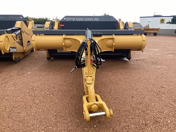 Image of John Deere 2412DE equipment image 2