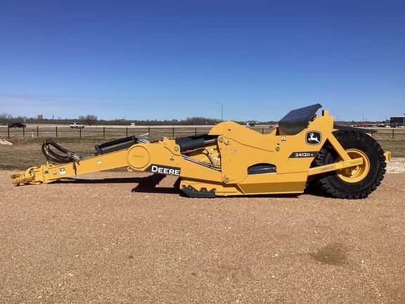 Main image John Deere 2412DE