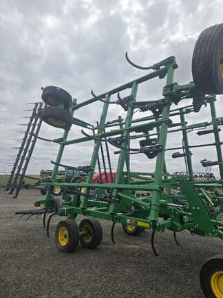 Image of John Deere 2430 equipment image 3