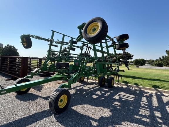 Image of John Deere 2430 equipment image 2