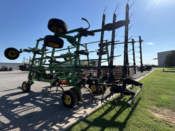 Image of John Deere 2430 equipment image 3
