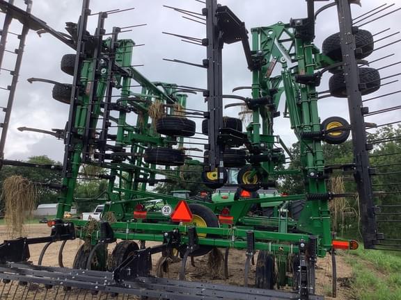 Image of John Deere 2430 equipment image 3